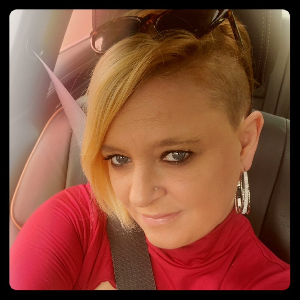 Meet your Posher, Samantha